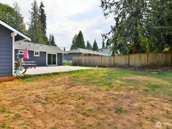 21502 52nd Avenue W, Mountlake Terrace WA 98043