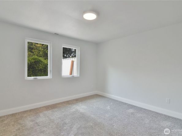 21502 52nd Avenue W, Mountlake Terrace WA 98043