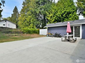 21502 52nd Avenue W, Mountlake Terrace WA 98043