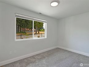 21502 52nd Avenue W, Mountlake Terrace WA 98043
