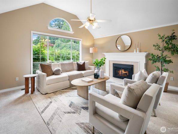 16116 68th Avenue W, Edmonds WA 98026