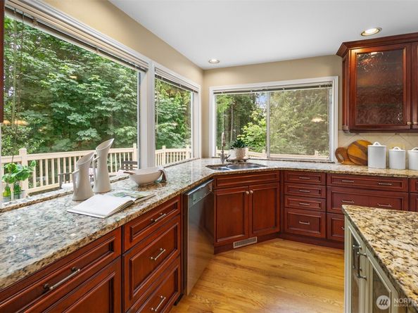 16116 68th Avenue W, Edmonds WA 98026
