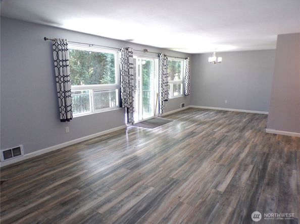 2020 SW 318th Place C3, Federal Way WA 98023