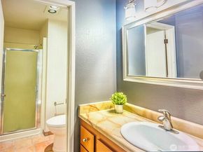 2020 SW 318th Place C3, Federal Way WA 98023