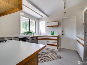 19209 2nd Avenue S, Des Moines WA 98148