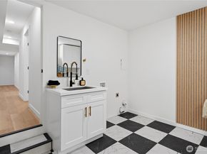 9320 Hoeder Lane, Bothell WA 98011