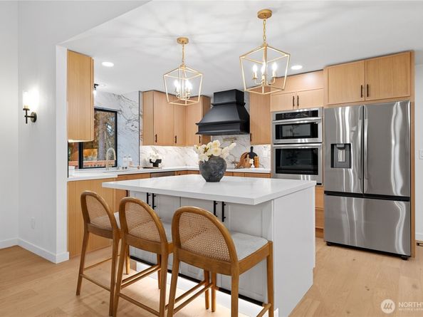 9320 Hoeder Lane, Bothell WA 98011