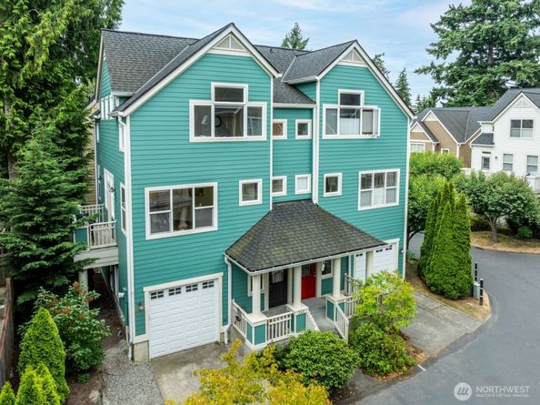 346 Wyatt Way NE 10, Bainbridge Island WA 98110