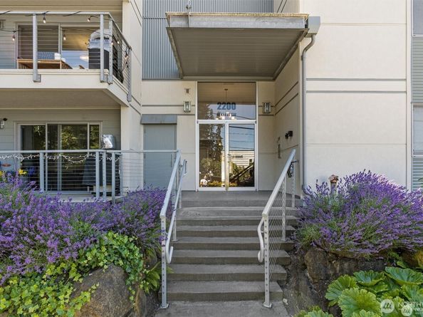 2200 Alki Avenue SW 405, Seattle WA 98116