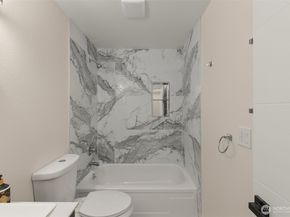 2200 Alki Avenue SW 405, Seattle WA 98116