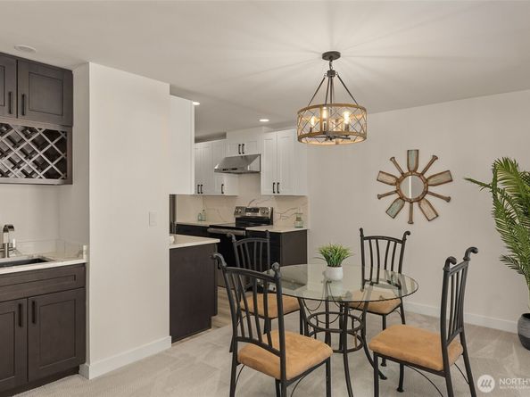 2200 Alki Avenue SW 405, Seattle WA 98116