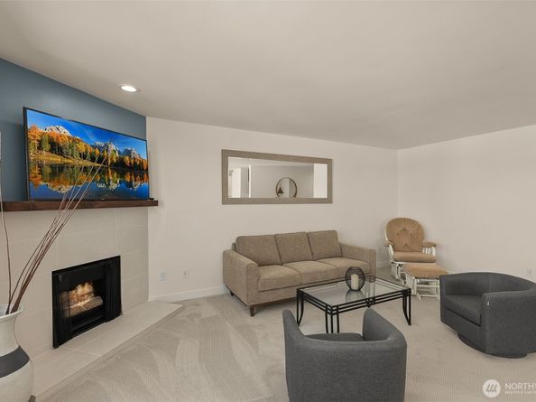 2200 Alki Avenue SW 405, Seattle WA 98116