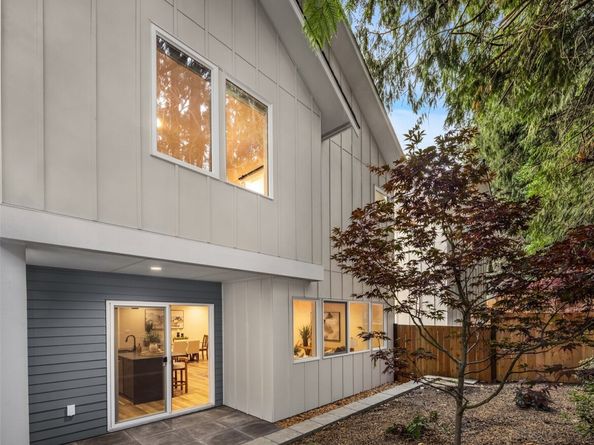 11524 38th Avenue NE, Seattle WA 98125