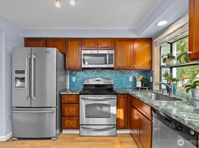 33304 33rd Place SW, Federal Way WA 98023