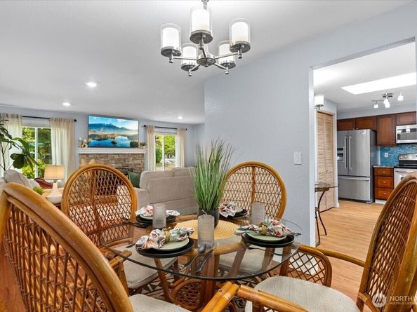33304 33rd Place SW, Federal Way WA 98023