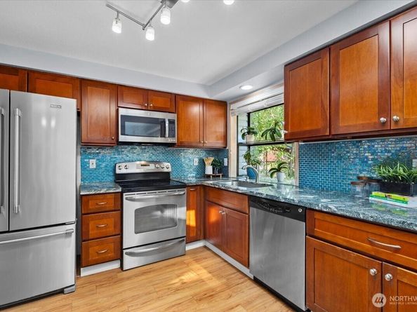 33304 33rd Place SW, Federal Way WA 98023