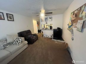 8911 Holly Drive 110, Everett WA 98208