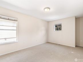 28423 33rd Lane S 67, Auburn WA 98001