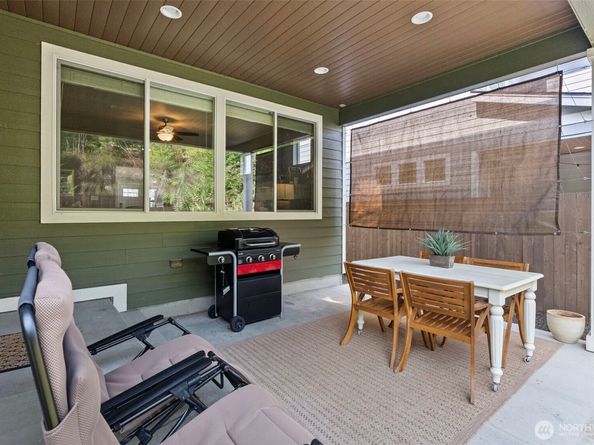 3842 Portside Drive, Bremerton WA 98312