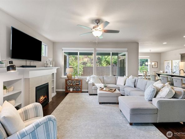 3842 Portside Drive, Bremerton WA 98312