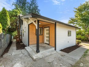 5154 S Creston Street, Seattle WA 98178