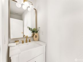 5154 S Creston Street, Seattle WA 98178