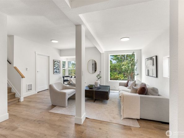 5154 S Creston Street, Seattle WA 98178