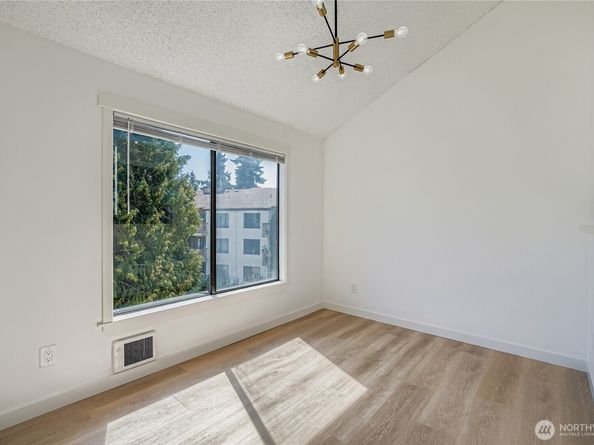 1006 S 312th Street 231, Federal Way WA 98003