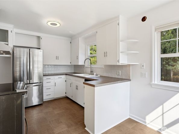 7322 21st Avenue NW, Seattle WA 98117