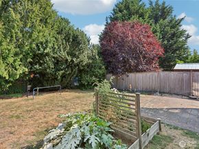 7322 21st Avenue NW, Seattle WA 98117