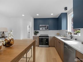 920 16th Avenue B, Seattle WA 98122