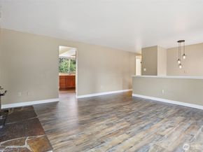 9726 NE 128th Street, Kirkland WA 98034