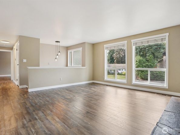9726 NE 128th Street, Kirkland WA 98034