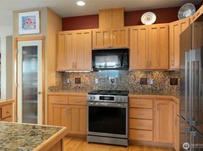3465 Sulphur Springs Lane, Bremerton WA 98310