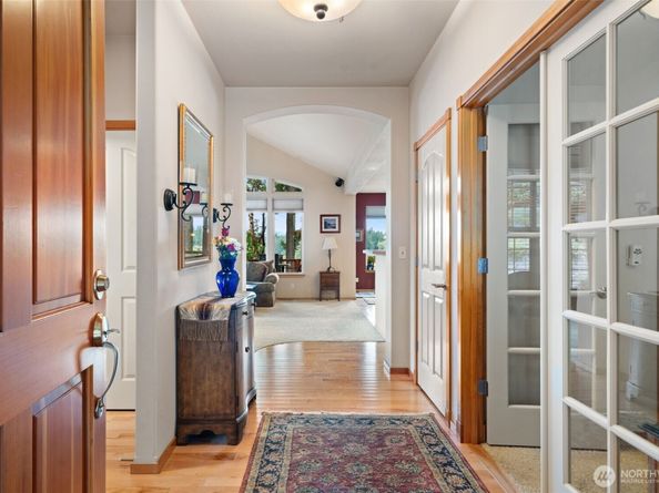 3465 Sulphur Springs Lane, Bremerton WA 98310