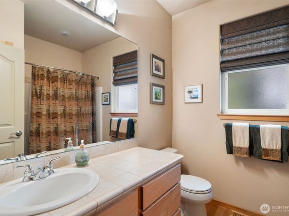 3465 Sulphur Springs Lane, Bremerton WA 98310