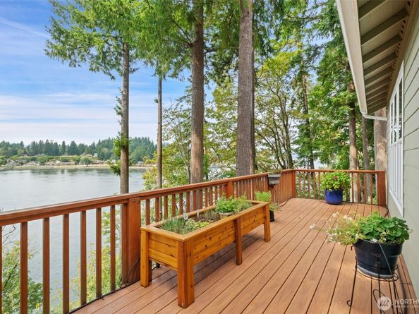 3465 Sulphur Springs Lane, Bremerton WA 98310