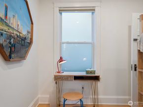 115 11th Avenue E, Seattle WA 98102