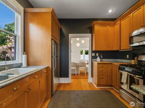 115 11th Avenue E, Seattle WA 98102