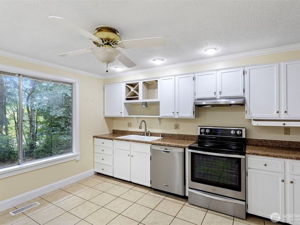 4613 Basswood Court SE, Port Orchard WA 98366