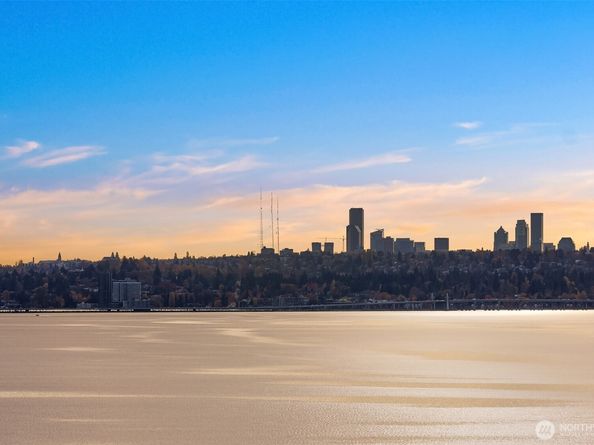 238 5th Avenue W, Kirkland WA 98033