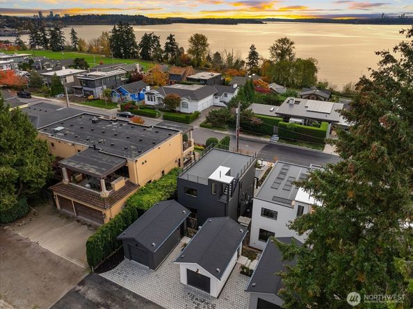 238 5th Avenue W, Kirkland WA 98033