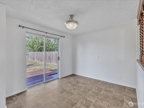 2316 SW 328th Street, Federal Way WA 98023