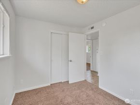 2316 SW 328th Street, Federal Way WA 98023