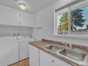 2316 SW 328th Street, Federal Way WA 98023