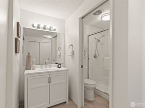 500 Elm Way 34, Edmonds WA 98020