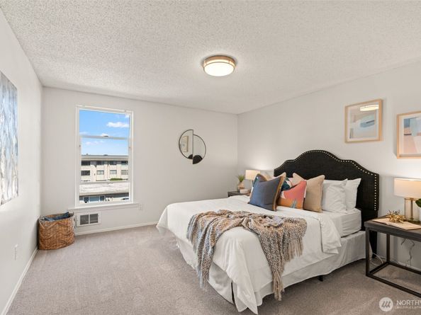 500 Elm Way 34, Edmonds WA 98020