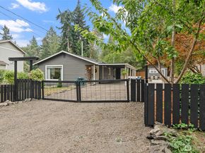 7230 E Maple Street, Port Orchard WA 98366