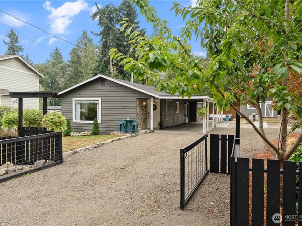 7230 E Maple Street, Port Orchard WA 98366