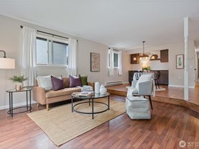 7230 E Maple Street, Port Orchard WA 98366
